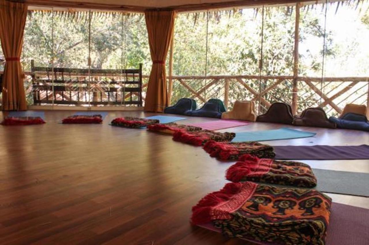 Las Chullpas Eco-Lodge อูรูบัมบา ภายนอก รูปภาพ